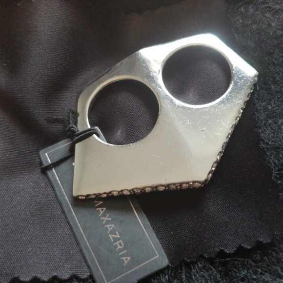 BCBG MAX AZRIA 2 FINGER RHINESTONE RING - Picture 7 of 7